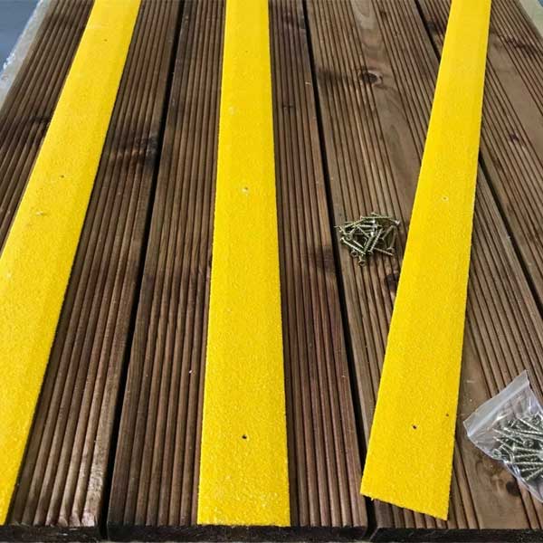 1000mm GRP Anti Slip Decking Strips Free Drilling and Screws 50 Pieces