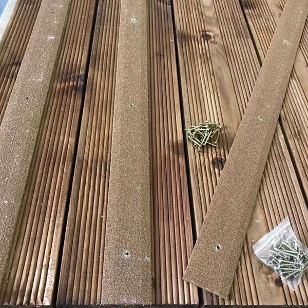 1000mm GRP Anti Slip Decking Strips Free Drilling and Screws 50 Pieces