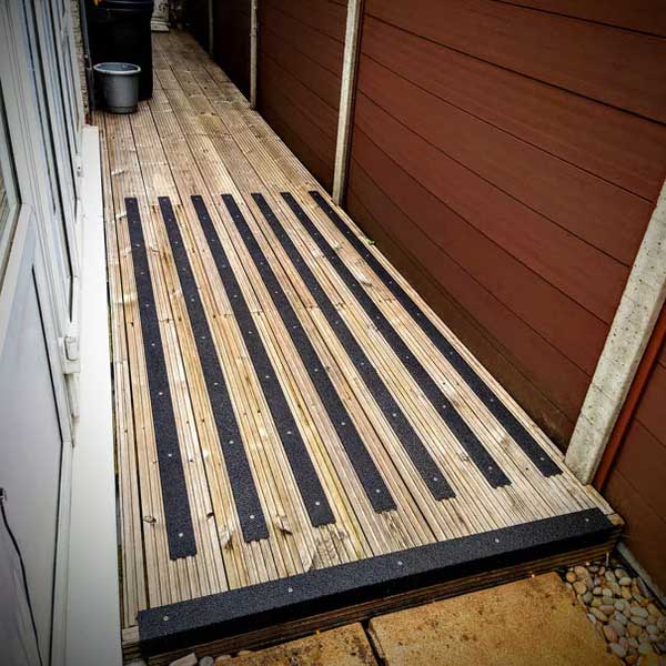 1000mm GRP Anti Slip Decking Strips Free Drilling and Screws 10 Pieces