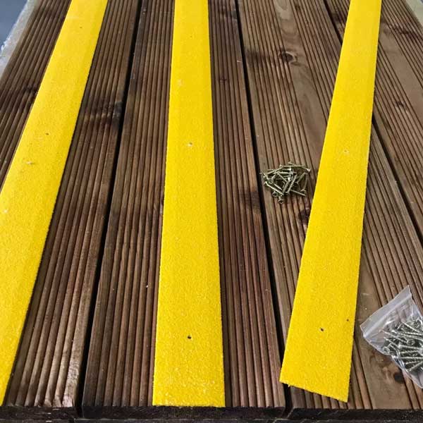 1000mm GRP Anti Slip Decking Strips Free Drilling and Screws 5 Pieces