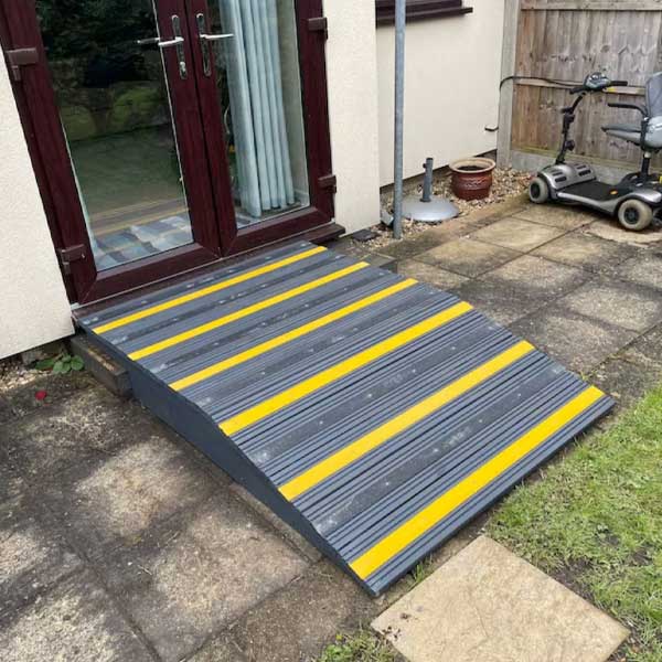 1200mm GRP Anti Slip Decking Strips Free Drilling and Screws 20 Pieces