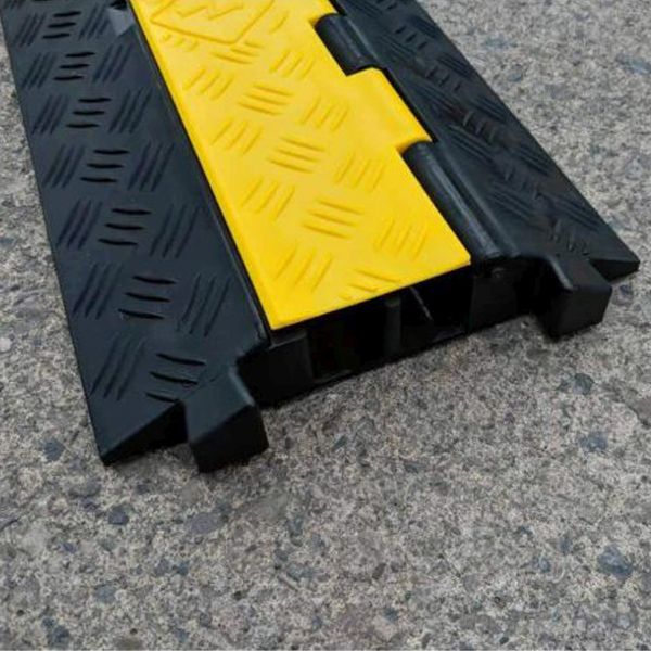 CR2-X Pedestrian Cable Protector Cover - Anti Trip Suitable for Light Vehicles