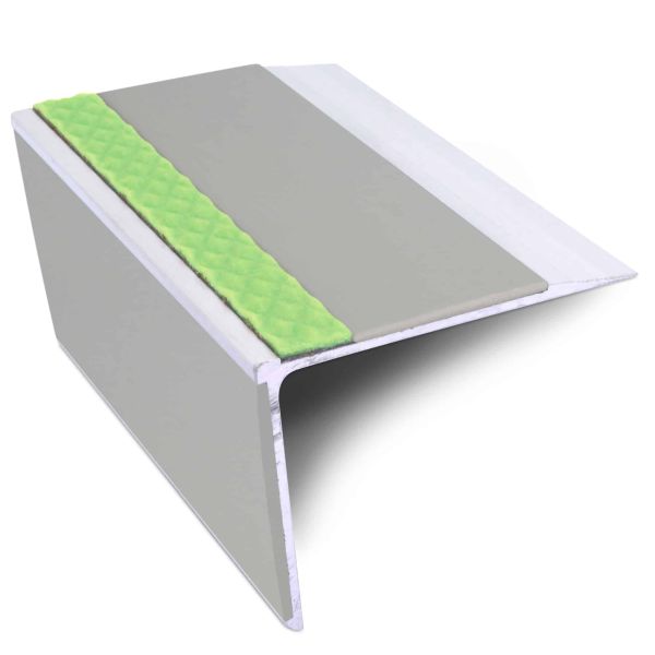 Non Slip Commercial Stair Nosing 67mm x 55mm Edge Trim With Pvc Insert DDA Compliant Aluminium