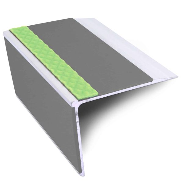 Non Slip Commercial Stair Nosing 67mm x 55mm Edge Trim With Pvc Insert DDA Compliant Aluminium