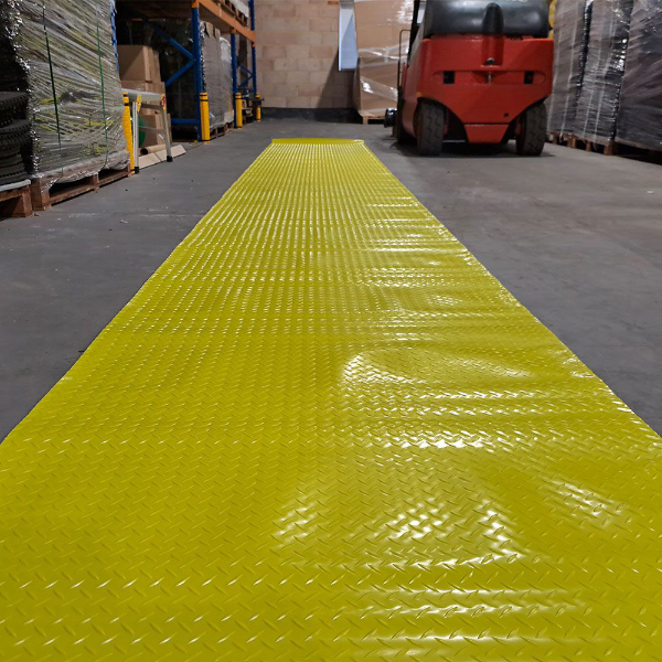 2mm Thick Durable Anti Slip Diamond Pattern Yellow Site Mat 