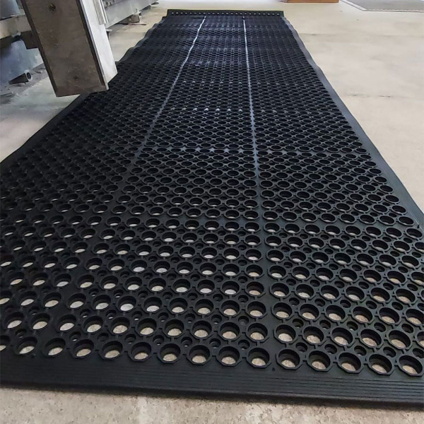 Heavy Duty Multi-Functional Non Slip Black Rubber Matting