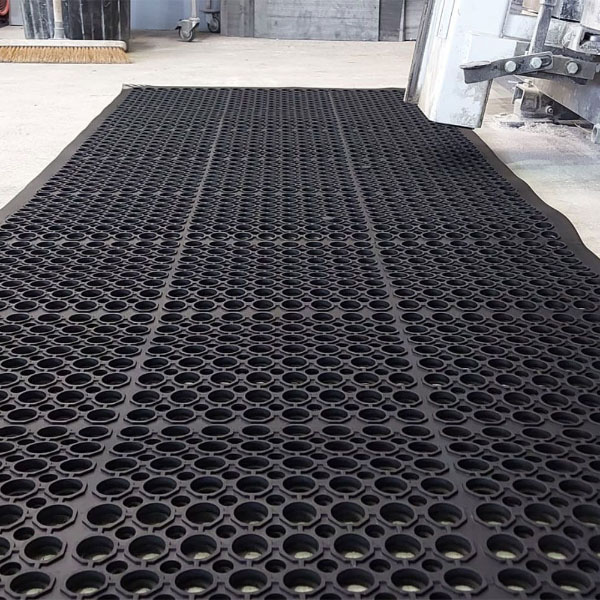 Heavy Duty Multi-Functional Non Slip Black Rubber Matting